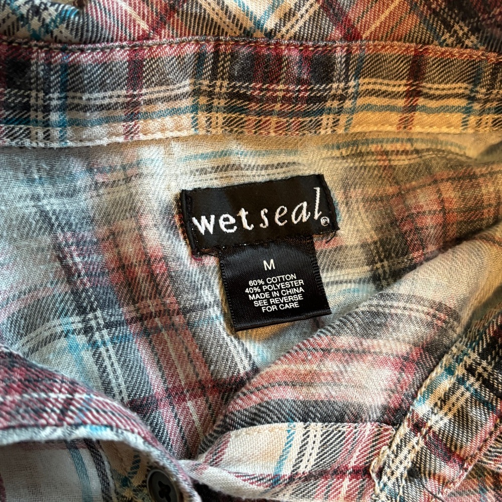Wet Seal Multicolor Plaid Shirt - Picture 4 of 6
